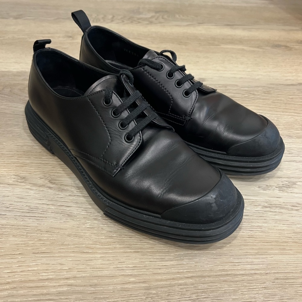 PRADA MEN’s LACE UP SHOES (US size 8,5)